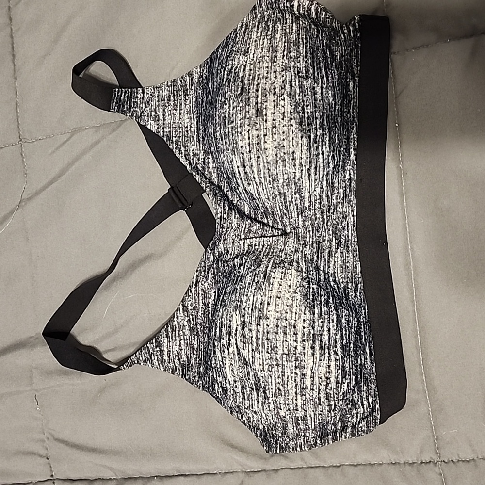 Lot of Victoria secret bras